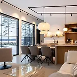 Σπίτι διακοπών New Luxury By The Sea With Panoramic Views *