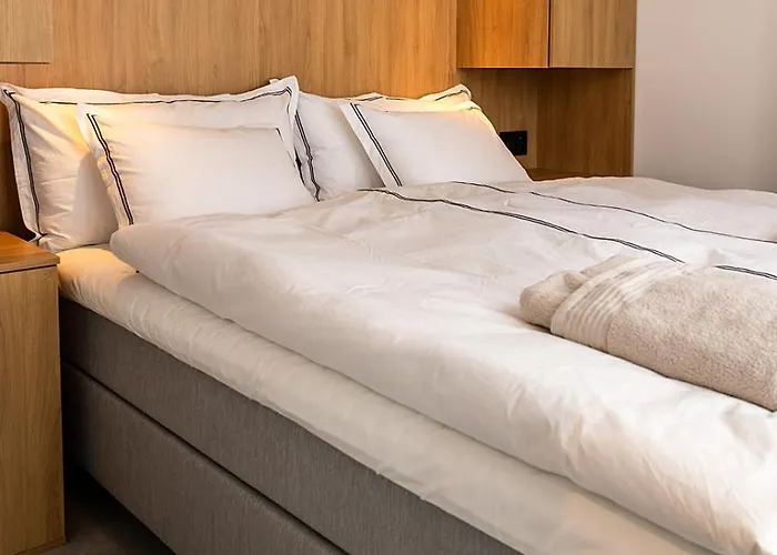 New Luxury By The Sea With Panoramic Views